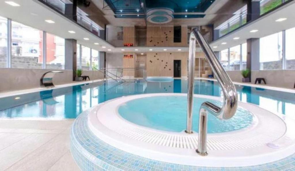 Apartament Nadmorski Z Basenem Klifowa Rewal Kültér fotó